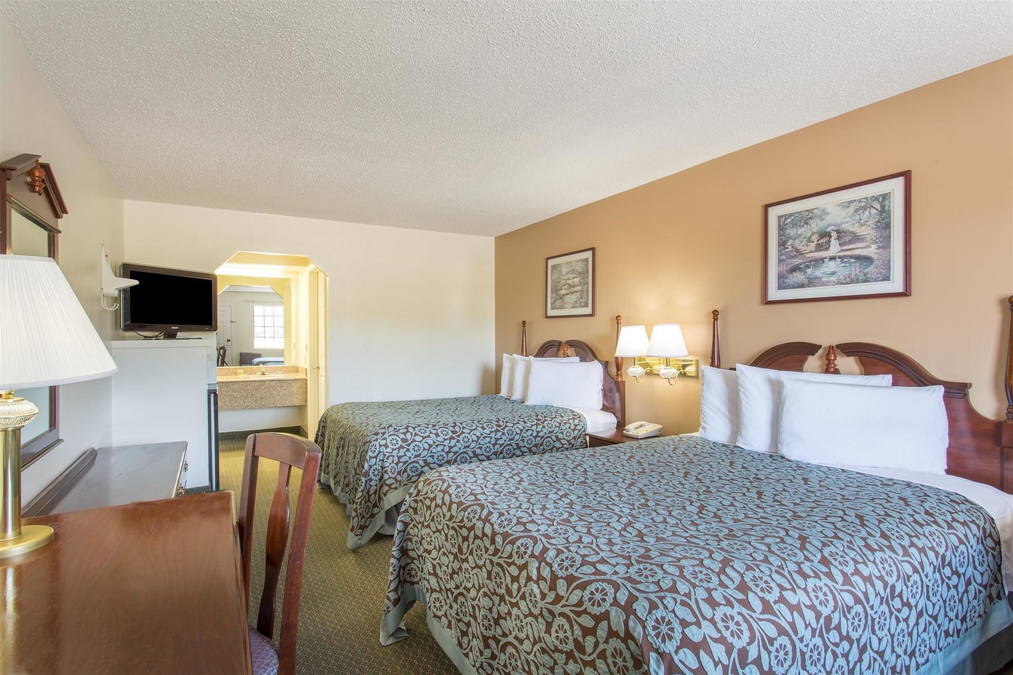 Days Inn By Wyndham Picayune Exterior photo