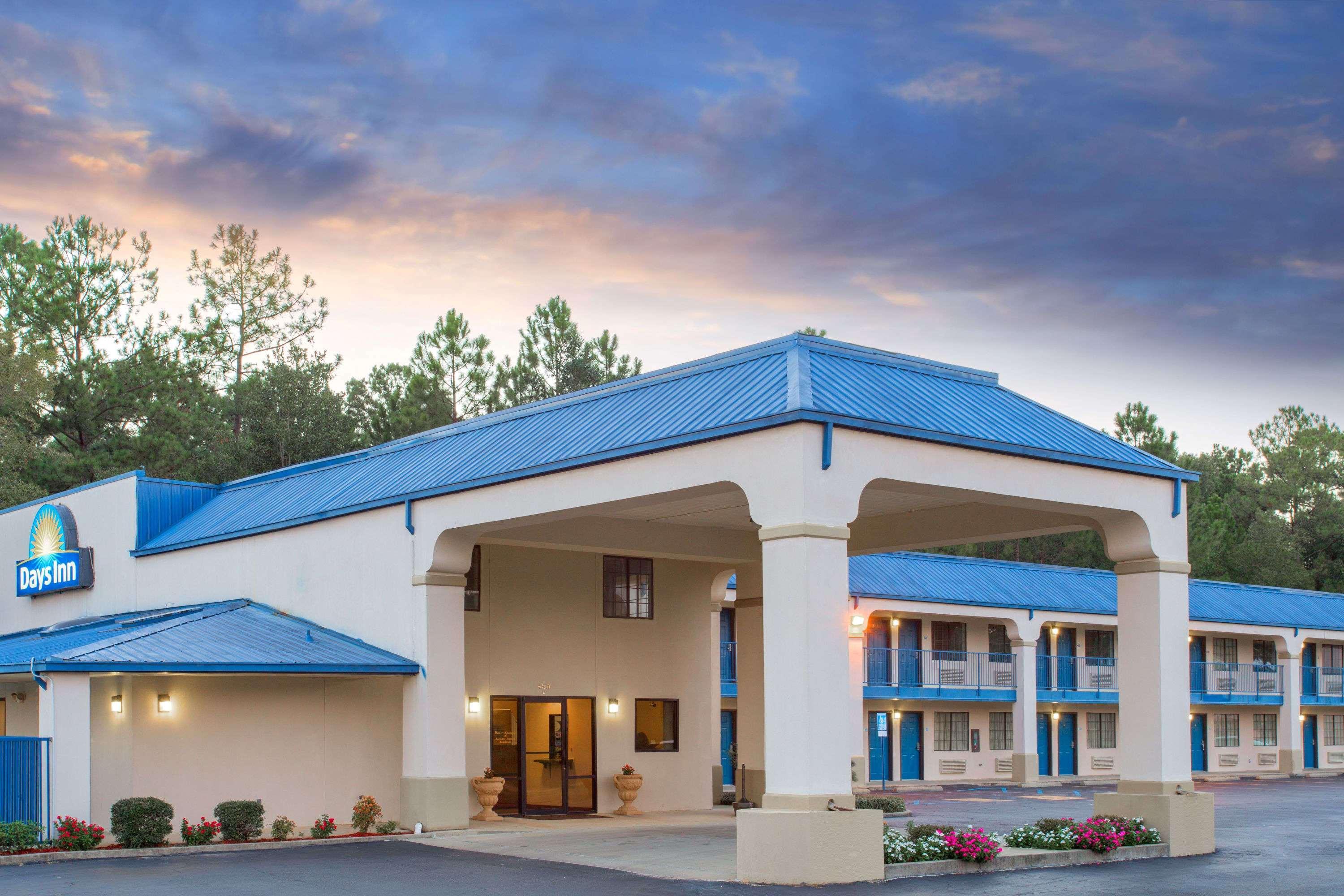 Days Inn By Wyndham Picayune Exterior photo